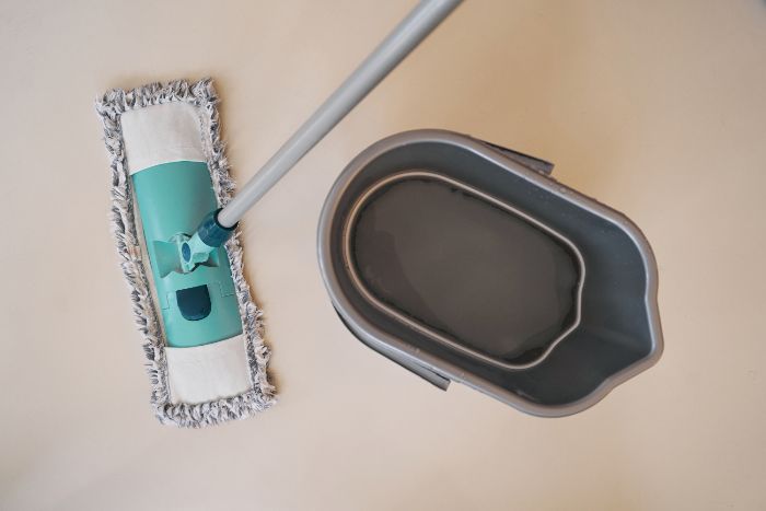 The Best Mopping Systems and Squeegees in Melbourne: Quality Cleaning Solutions